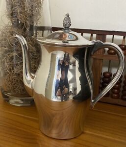 Elegant Silver Plated Vintage Wm Rogers Tea Coffee Pot With Pineapple Finial