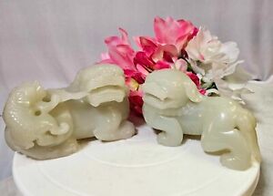 2pcs Antique Chinese Carved White Jade Foo Dog Lion Family Group Heavy 89oz A15