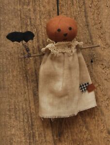 New Primitive Patches Pumpkin Girl Doll With Bat Aged Rustic Fabric 7 T 4 75 W