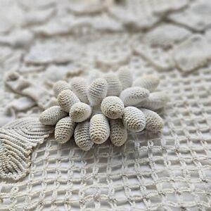 Antique Vintage Crochet Lace Doily 3d Grapes Stump Work Leaf Table Mat Hand Made