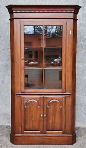 Pennsylvania House 20th Century Stained Mahogany 3 Door 6 Light Corner Cupboard