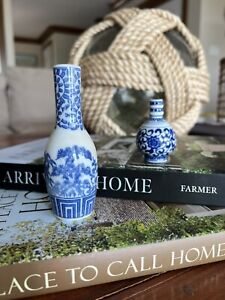 Pair Blue And White Chinese Asian Porcelain Vases Signed Export China Bottle