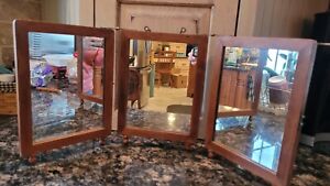 Vintage Tri Fold 3 Panel Mirror W Feet Vanity Dresser Shaving Hanging