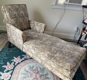 Victorian Boudoir Chaise Lounge Fainting Couch Wood Upholstered Needs Work