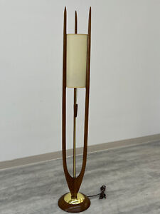 Mid Century Modern Sculpted Walnut Brass Floor Lamp By Modeline