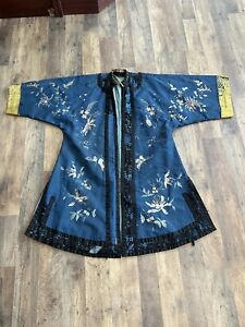Wonderful Antique Chinese Embroidered Robe 48 In X 39 In