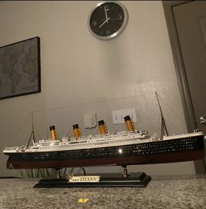 Large Rms Titanic 30 Ocean Liner Model With Lights