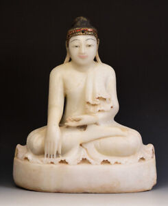 19th Century Mandalay Antique Burmese Alabaster Marble Seated Buddha Statue