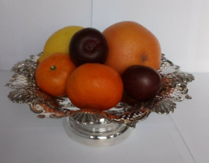 Sterling Silver Pierced Fruit Bowl By William Devenport In Birmingham In 1901