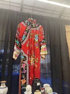 Beautiful Antique Chinese Silk Red Robe With Floral Peking Stitches 