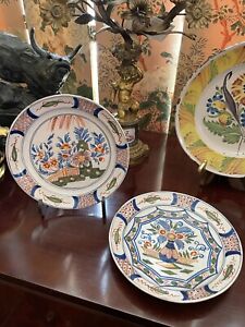 Set Of Two 18th Century Hand Painted Porcelain Delft 9 Plates Circa 1725 1750