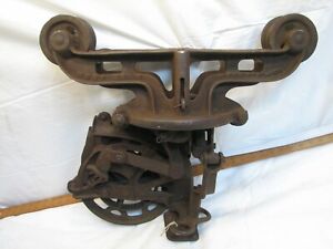 Hunt Helm Ferris Giant Bling Carriage Hay Trolley Farm Barn Architectural Iron