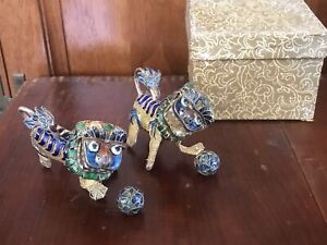 Vintage Set Of 2 Chinese Cloisonn Foo Dogs With Ball Vermeil Gold Wire Mesh