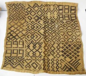 Early 20th Century African Kuba Congo Handwoven Raffia Shoowa Panel Textile 21in
